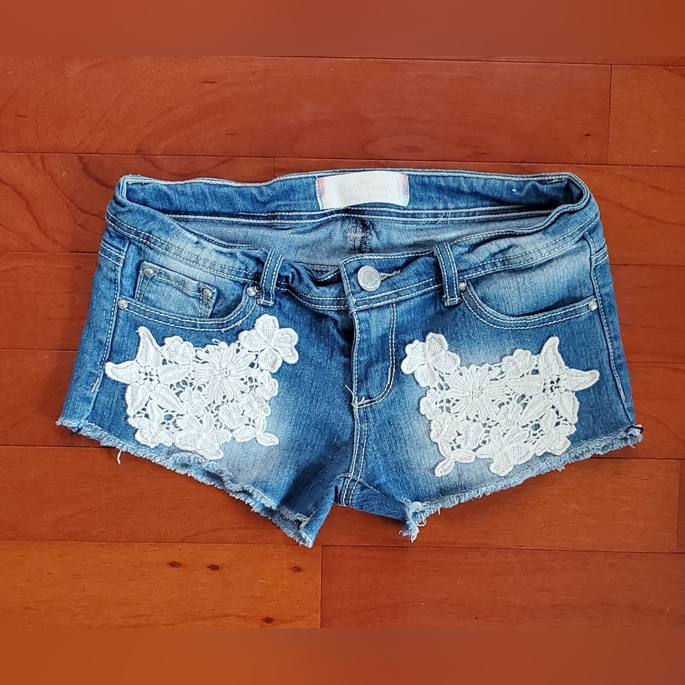Almost Famous Lace Jean Shorts Size 5